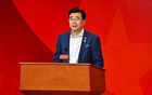 中国足协主席宋凯致信U17国脚前锋赵松源，鼓励其勇敢突破自我、走出舒适区，坚定信心踏上欧洲留洋征程，迎接更高水平的挑战与成长机会
